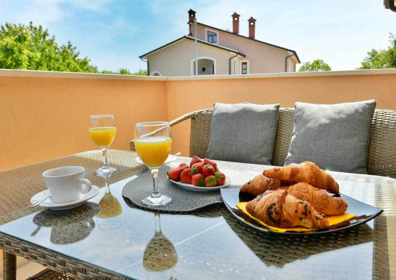 Villa Aromatica Vižinada Exteriér fotografie