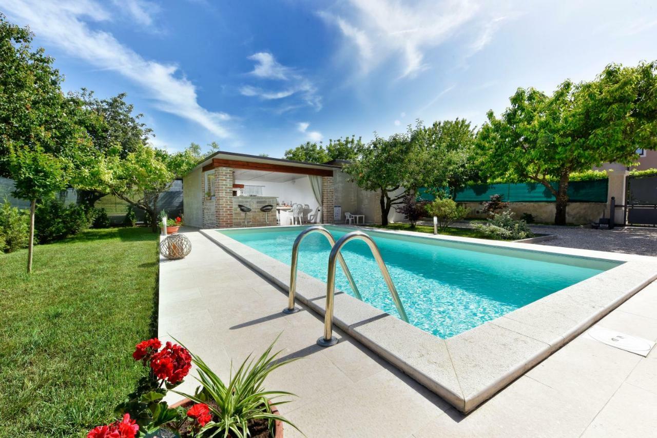 Villa Aromatica Vižinada Exteriér fotografie
