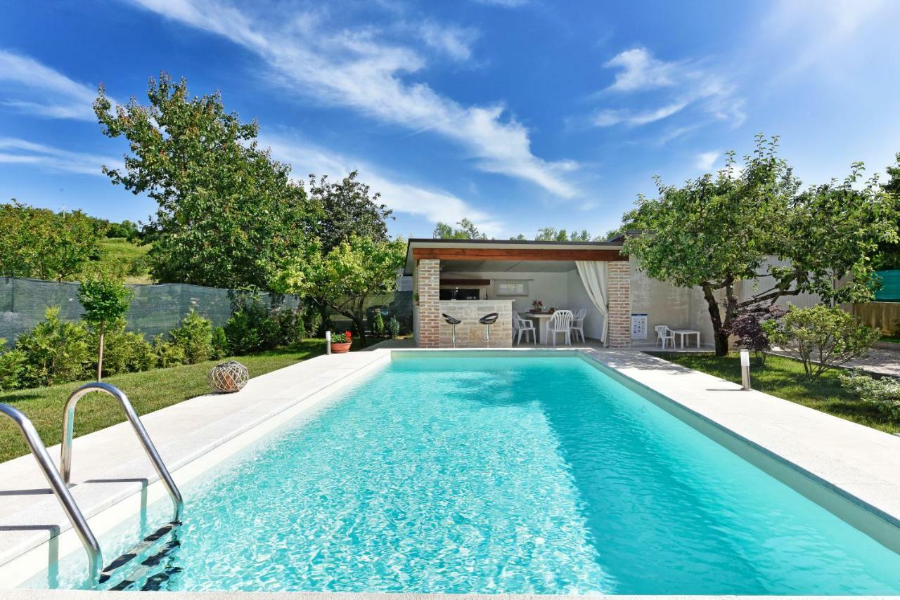 Villa Aromatica Vižinada Exteriér fotografie